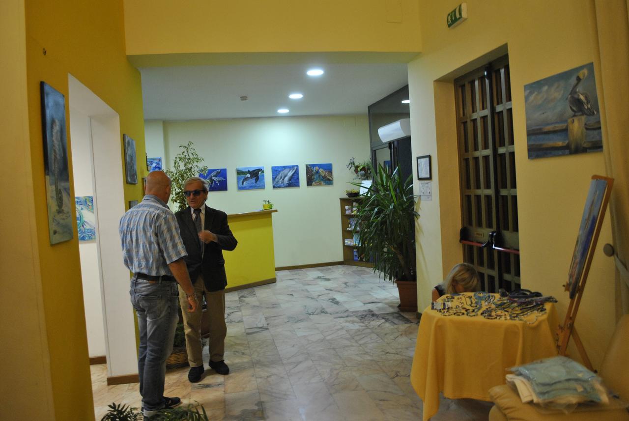 Nuovo Hotel Faro Capo dʼOrlando Exterior foto